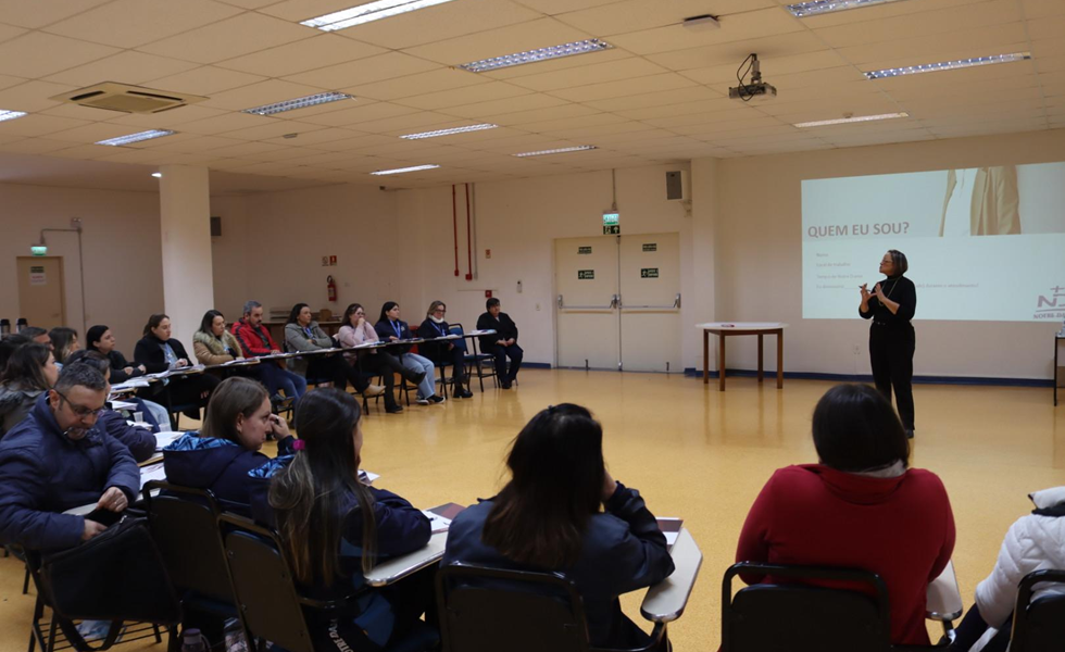 Colégios de Passo Fundo realizam o curso Excelência no Atendimento